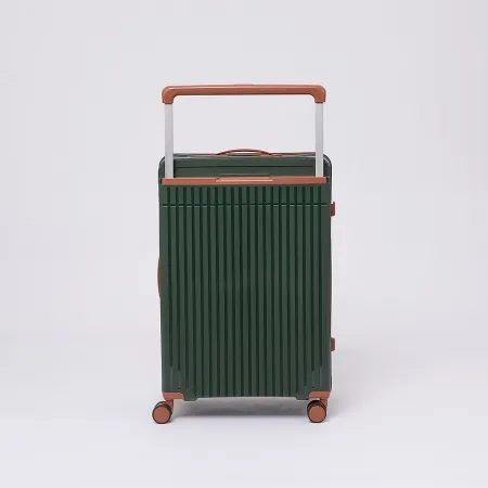 Valigetti Чемодан на 4-х колесах (зеленый)