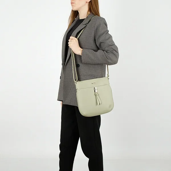 Ola Сумка-планшет 890-G22101-1